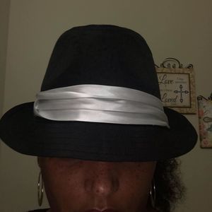 Meet your Posher, Joie